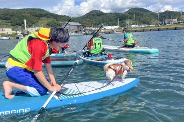 犬と絆が深まる、仲間ができる「Dog Sup」体験リポート@RUMOI SUP FESTIVAL 2025